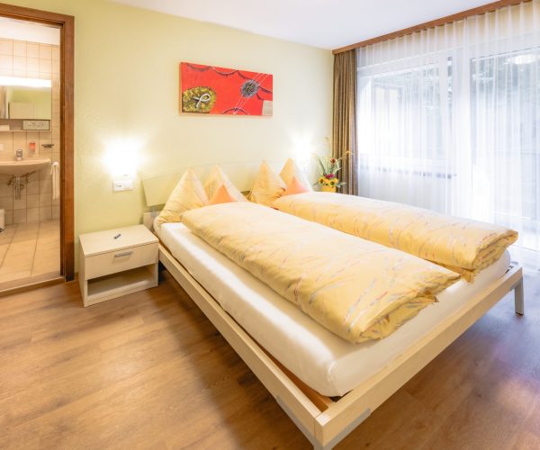 chrissiest_HotelAlex0823_1219